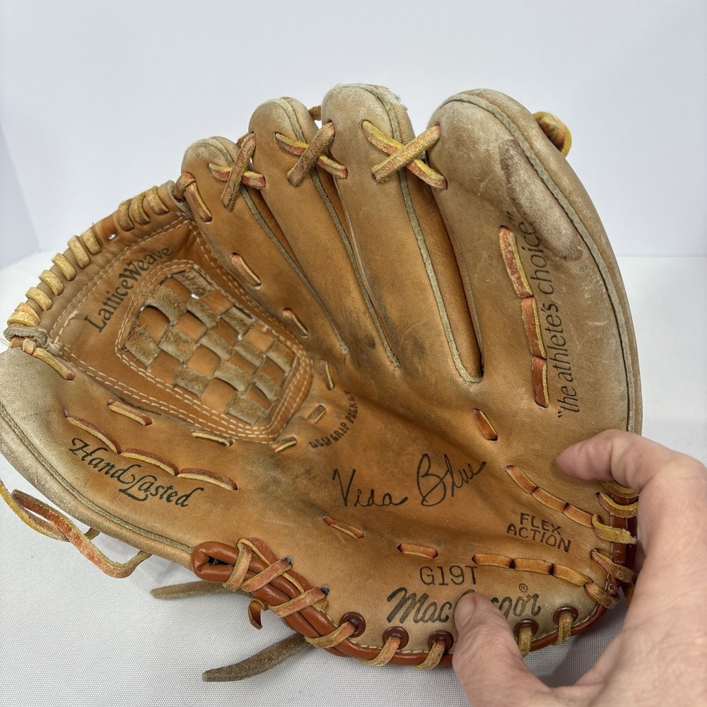 Vintage MacGregor Vida Blue‎ Model #G19T Leather Baseball Left Hand Glove